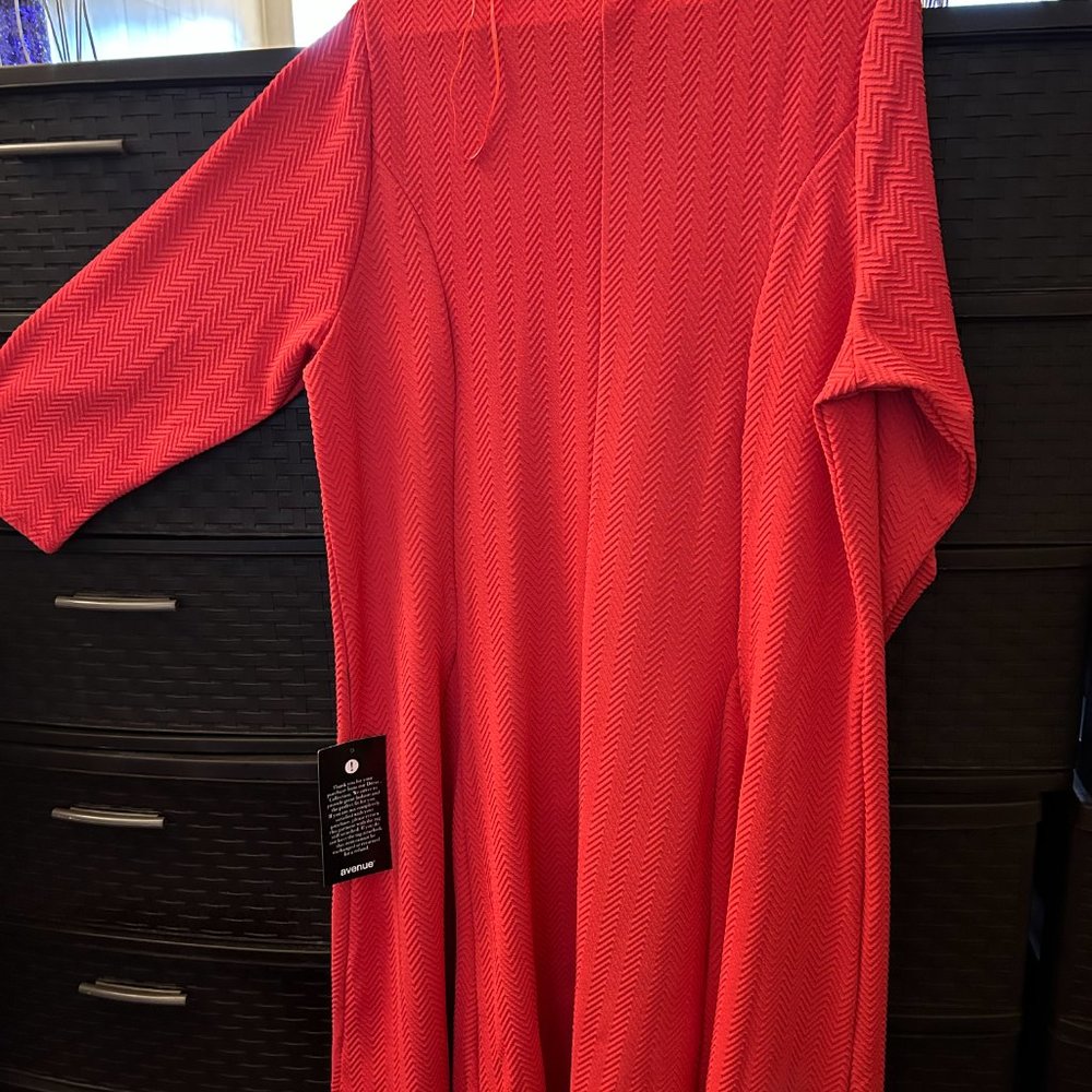 Dress - Picture 2 of 2
